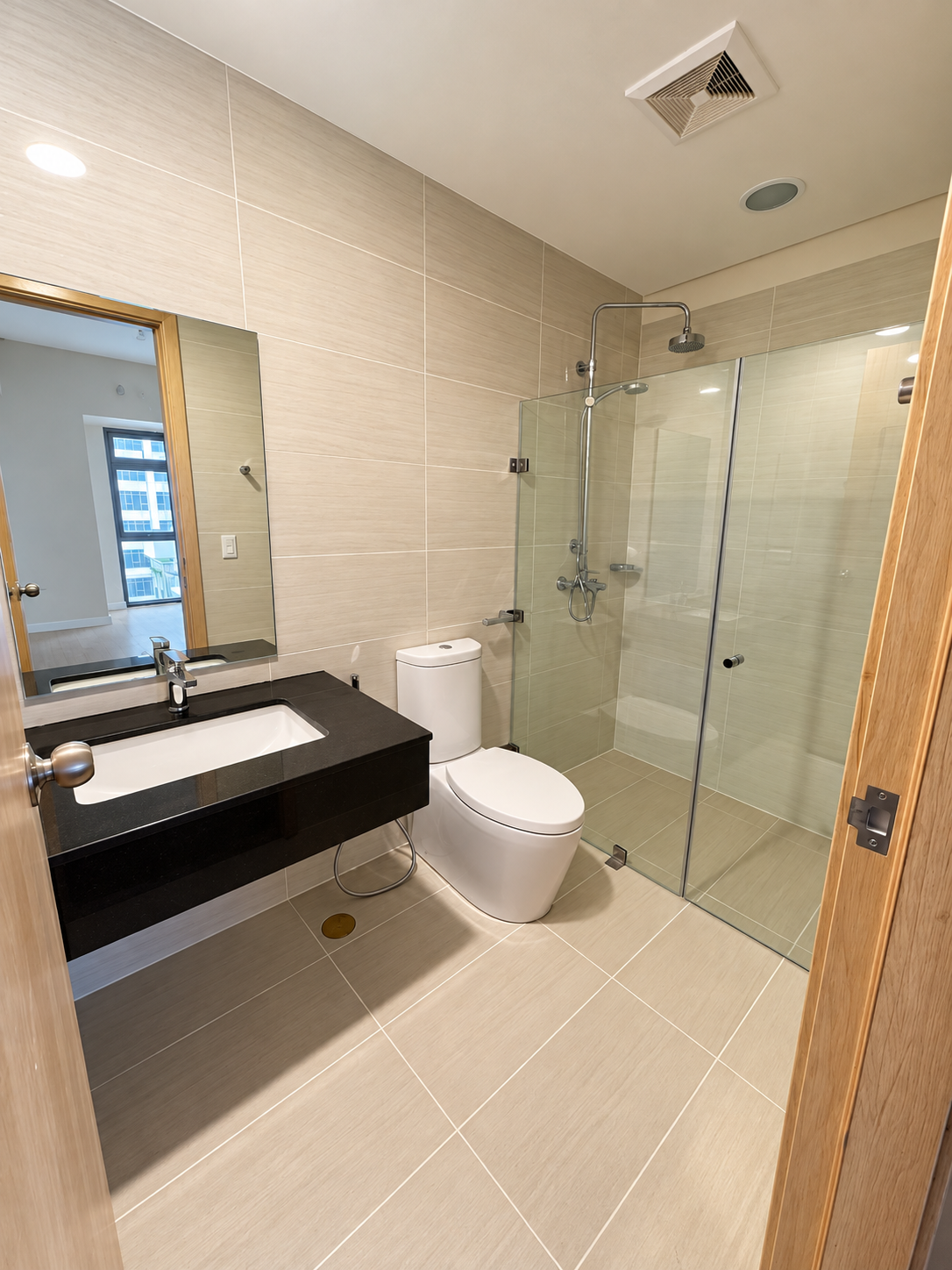 Master's Toilet & Bath