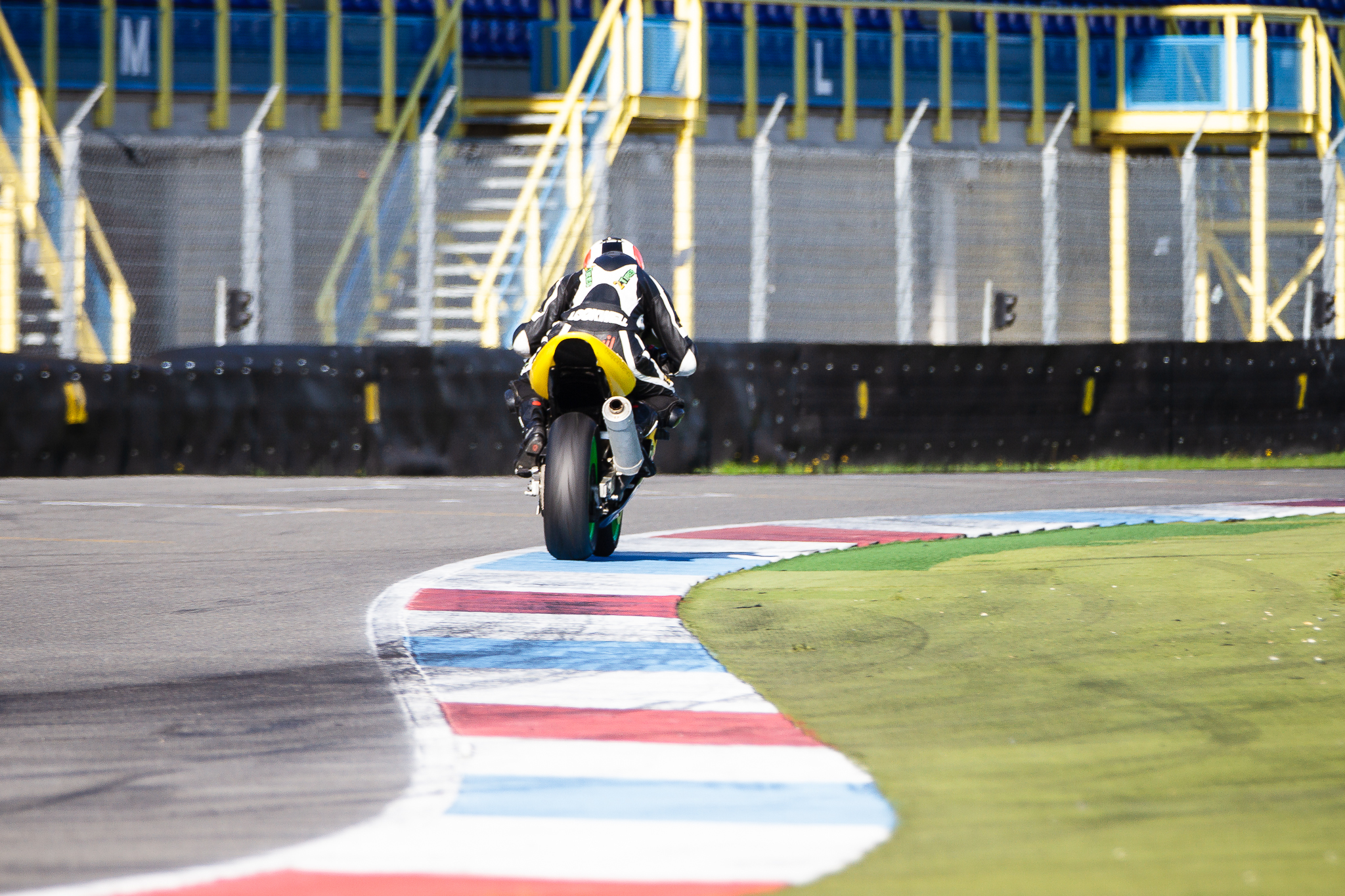 Chicane Curb Apex