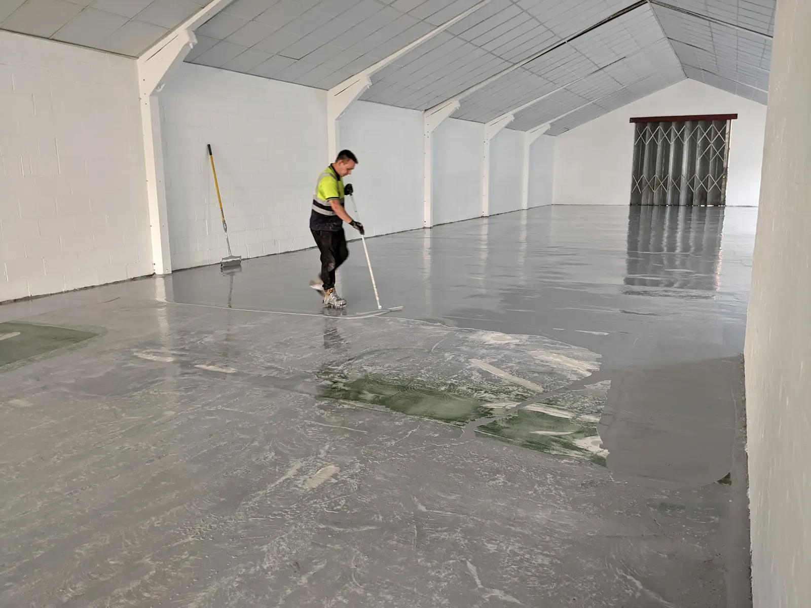 Gosport Street commercial units, Lymington — new unit divisions and the facilities fit-out