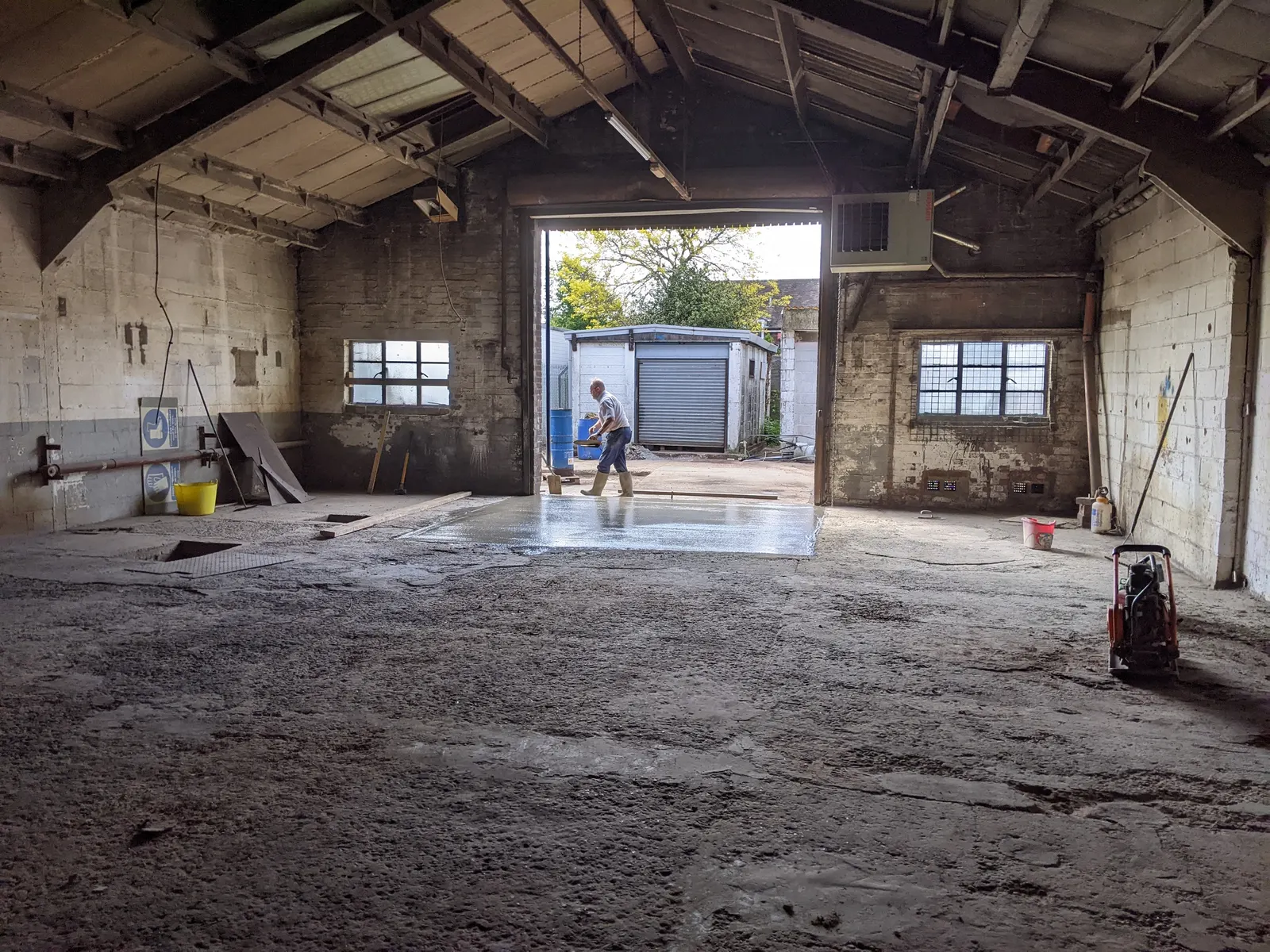 Gosport Street commercial units, Lymington — structural and service alterations during the works
