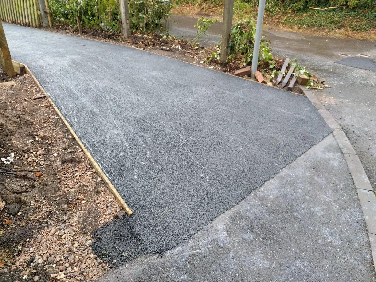 William Gilpin School, New Forest — a finished section of the rope edging