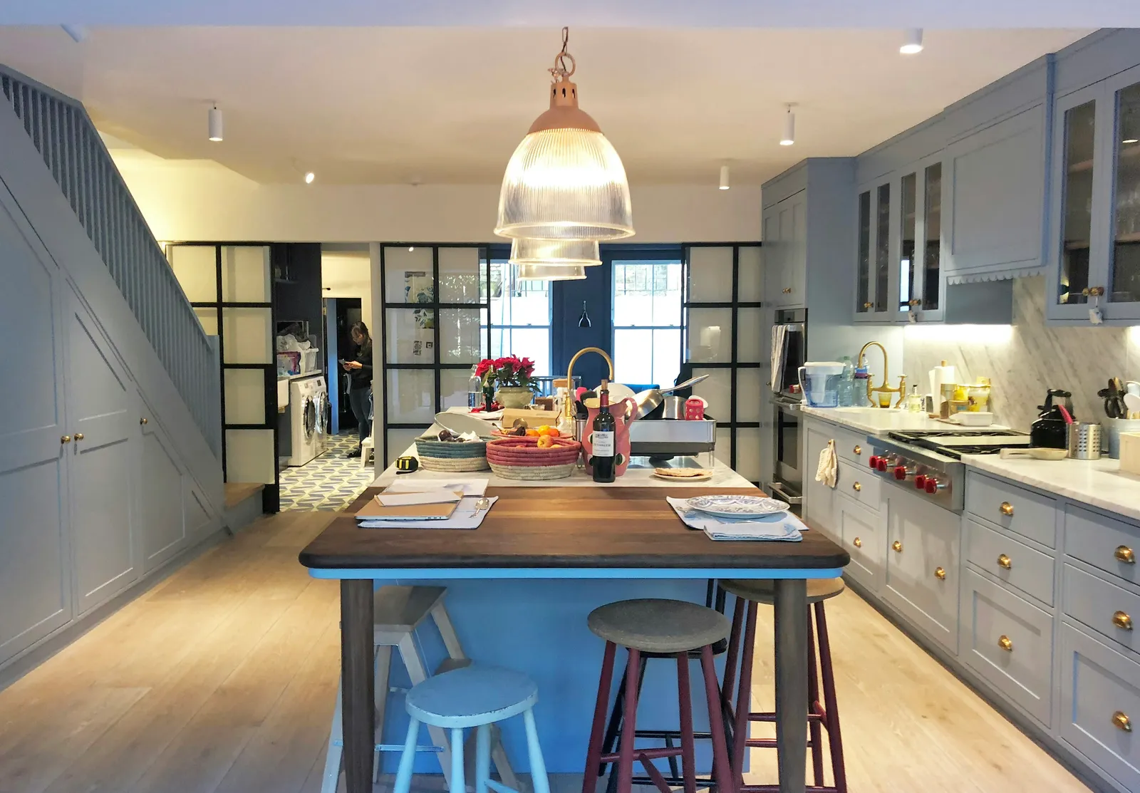 Notting Hill apartment, a high-end apartment renovation in London with bespoke joinery and a large kitchen