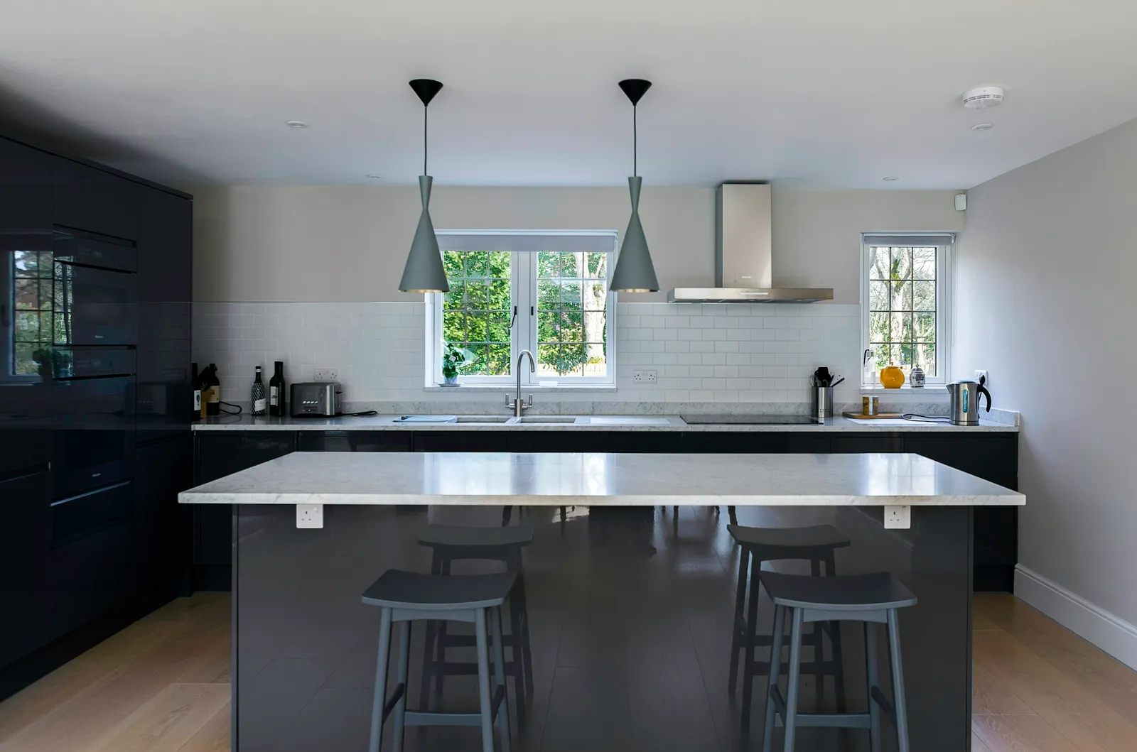 Henley House, a refurbishment and extension in Henley-on-Thames — a principal room after refurbishment