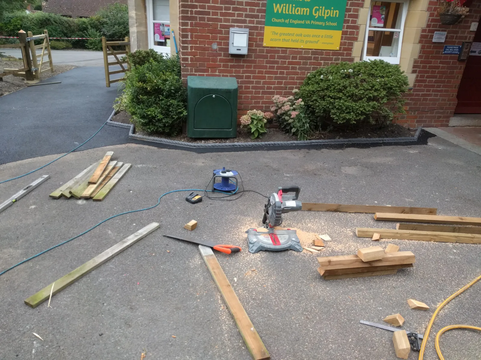 William Gilpin School, New Forest — rope edging tidying the flower beds against the building