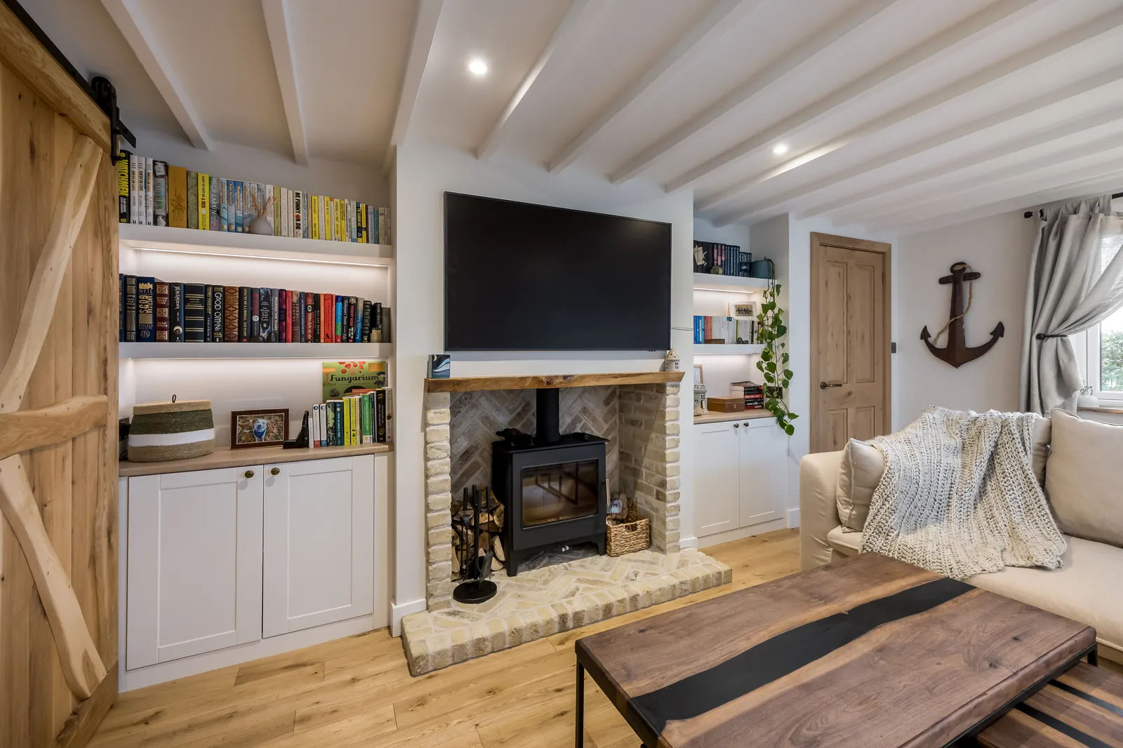 Bespoke joinery and interiors by Sutton Building & Design — joinery detail in a principal room
