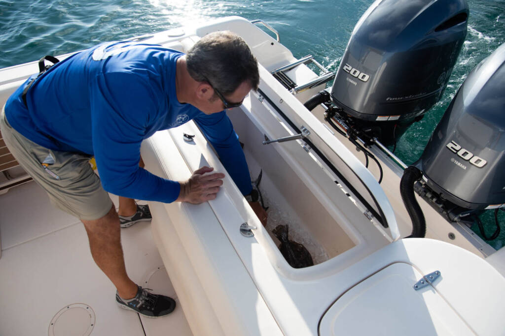 Grady-White Freedom 275 twin Yamaha 200 HP outboards and spacious transom fish box
