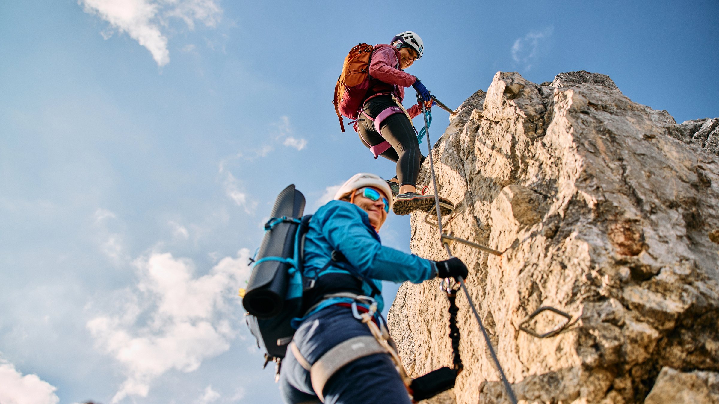 Klettern am Fels und alpine Seilschaft, Fotografie von Oliver Farys