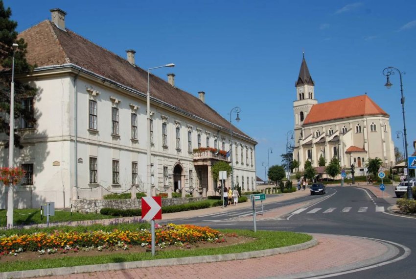 Homlokzati hőszigetelés és festés Mór térségében