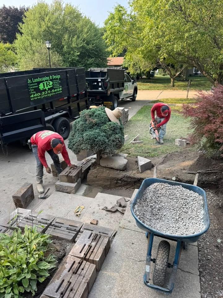 On-Site Stone Masonry Cutting & Tier Assembly