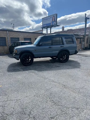 Custom 4x4 Off-Road SUV