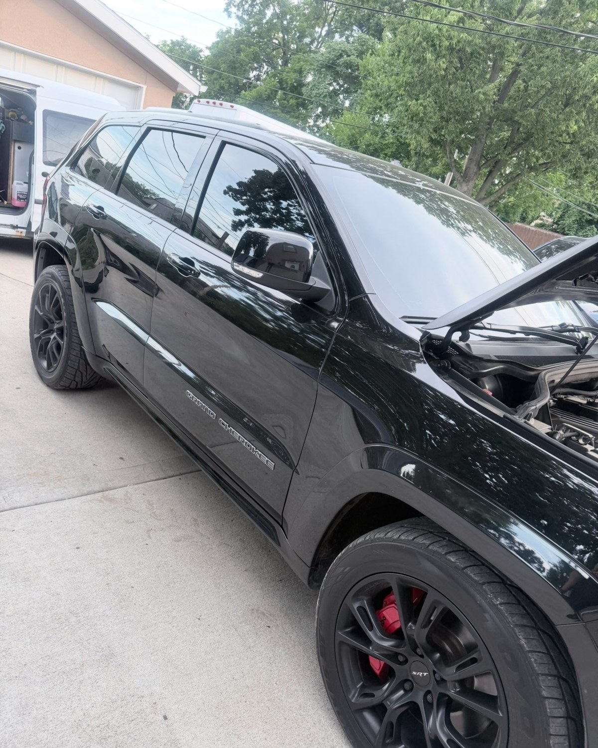 Jeep Grand Cherokee SRT after a Moya's Auto Detailing detail