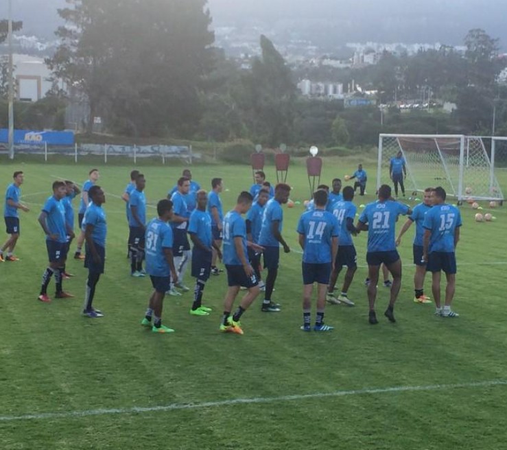 Entrenamiento del plantel profesional del Club Deportivo El Nacional