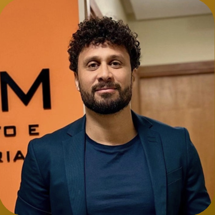 Retrato de Diego Marinho, engenheiro sanitarista e autor do livro