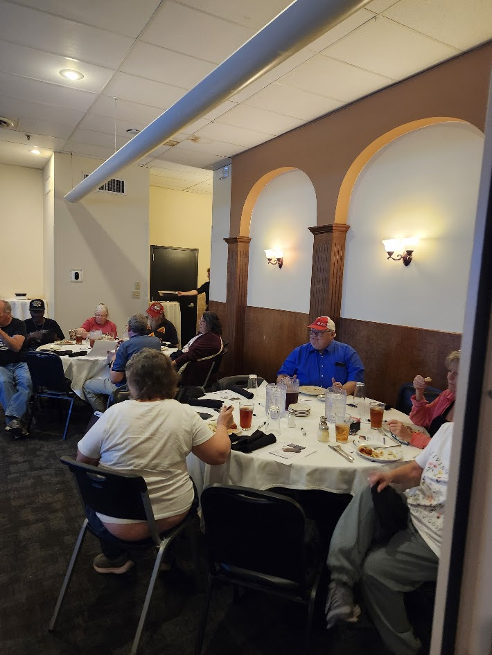 Live Educational Seminar: Full Tables at Local Restaurant Venue
