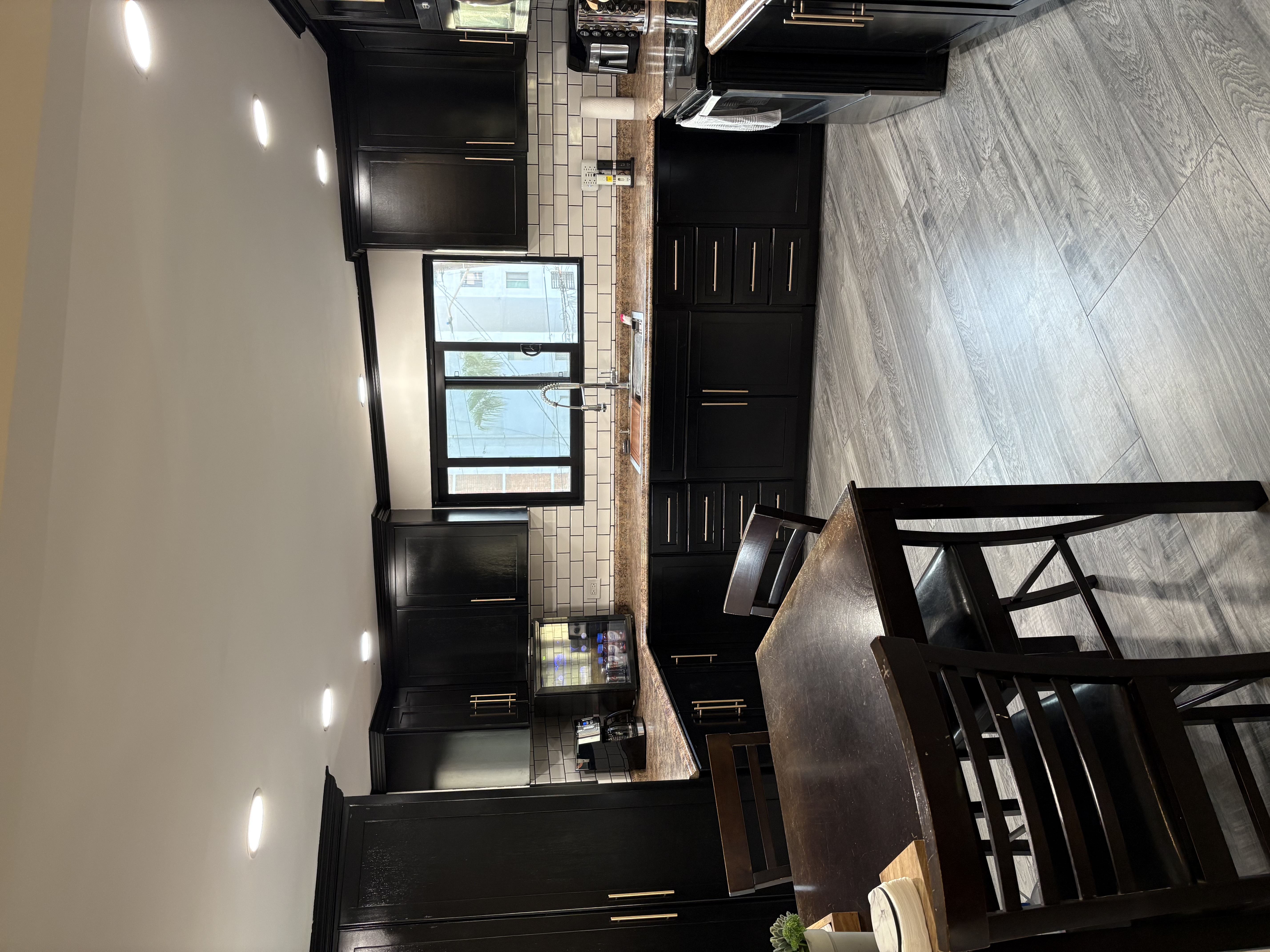 Modern Kitchen Recessed Lighting
