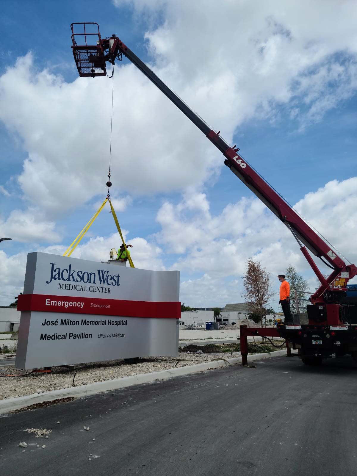 Jackson Health — Exterior Monument & Pylon Signage