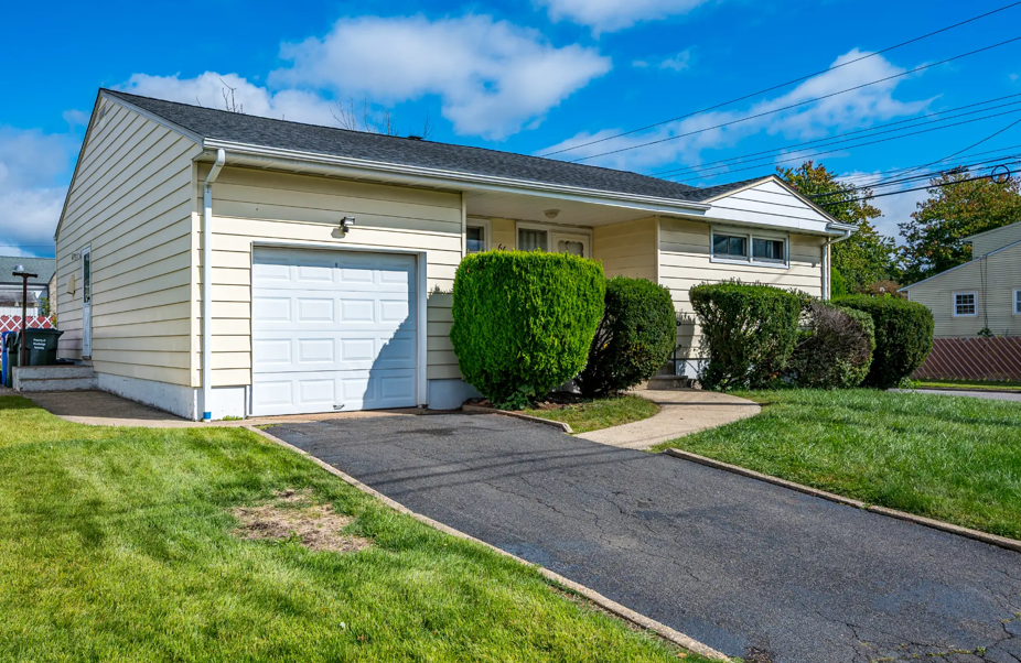 Driveway & Garage Approach