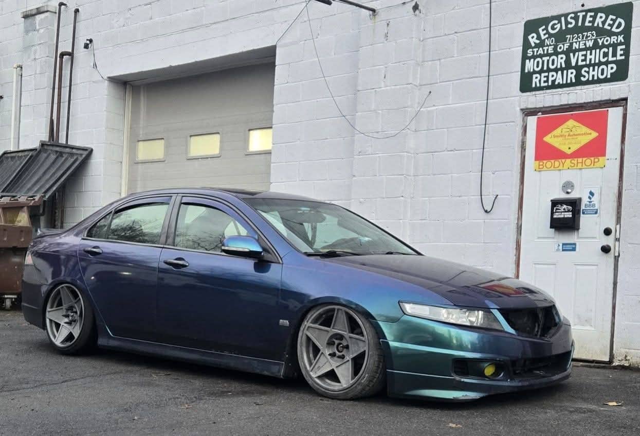 J Smitty Automotive collision repair facility at 1563 State St, Schenectady, NY