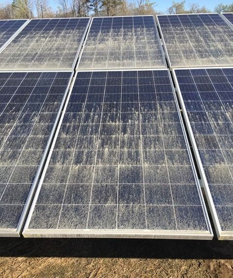 Crystal clean solar panels by Machete Cleaning
