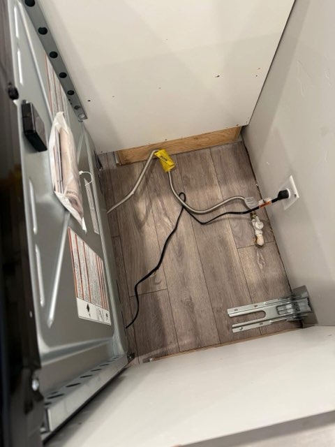 Behind-Range Floor & Sub-Cabinet Deep Cleaning