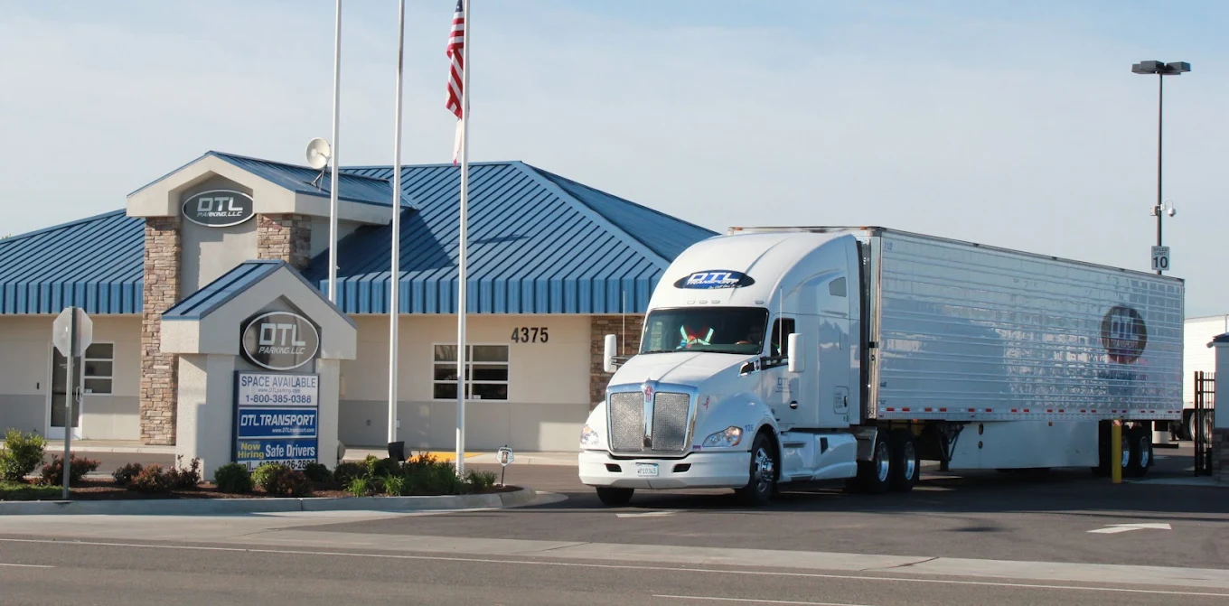 Fresno Logistics Headquarters & DTL Truck Parking