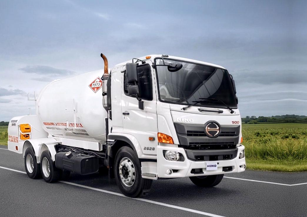 Tanques de gas sobre chasis Hino