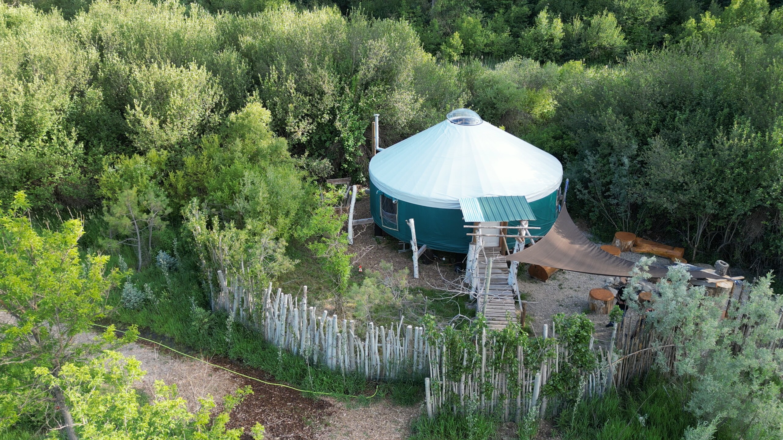 The yurt by the river