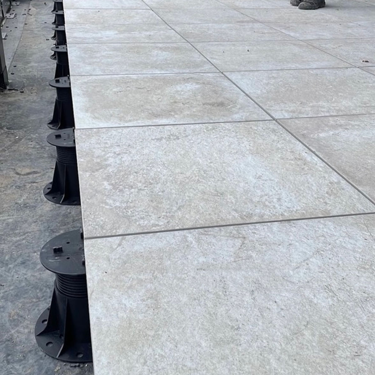 Pedestal custom stone detail