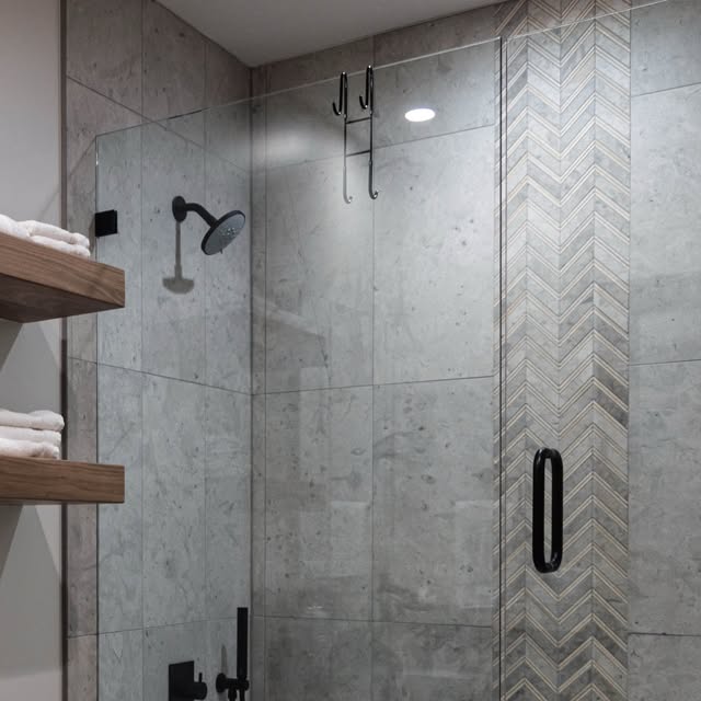 Shower & Bathroom Tile