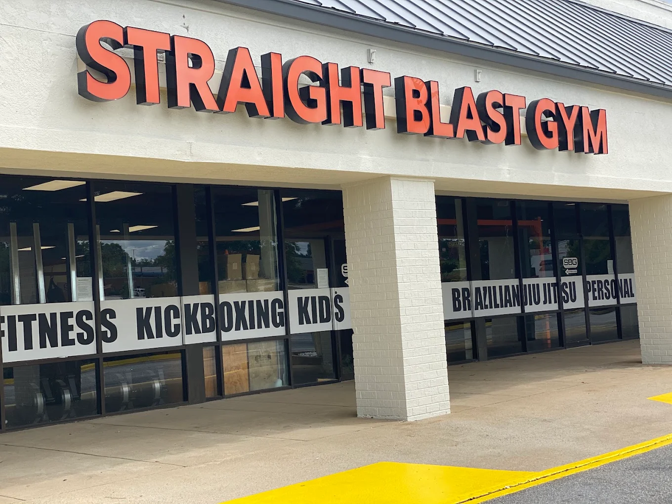Straight Blast Gym SBG Buford Indoor Facility Mat Space and Equipment