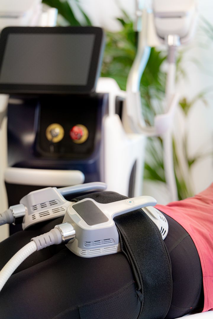 EMS Body Sculpt Behandling hos Nordisk Beauty Klinik Odense