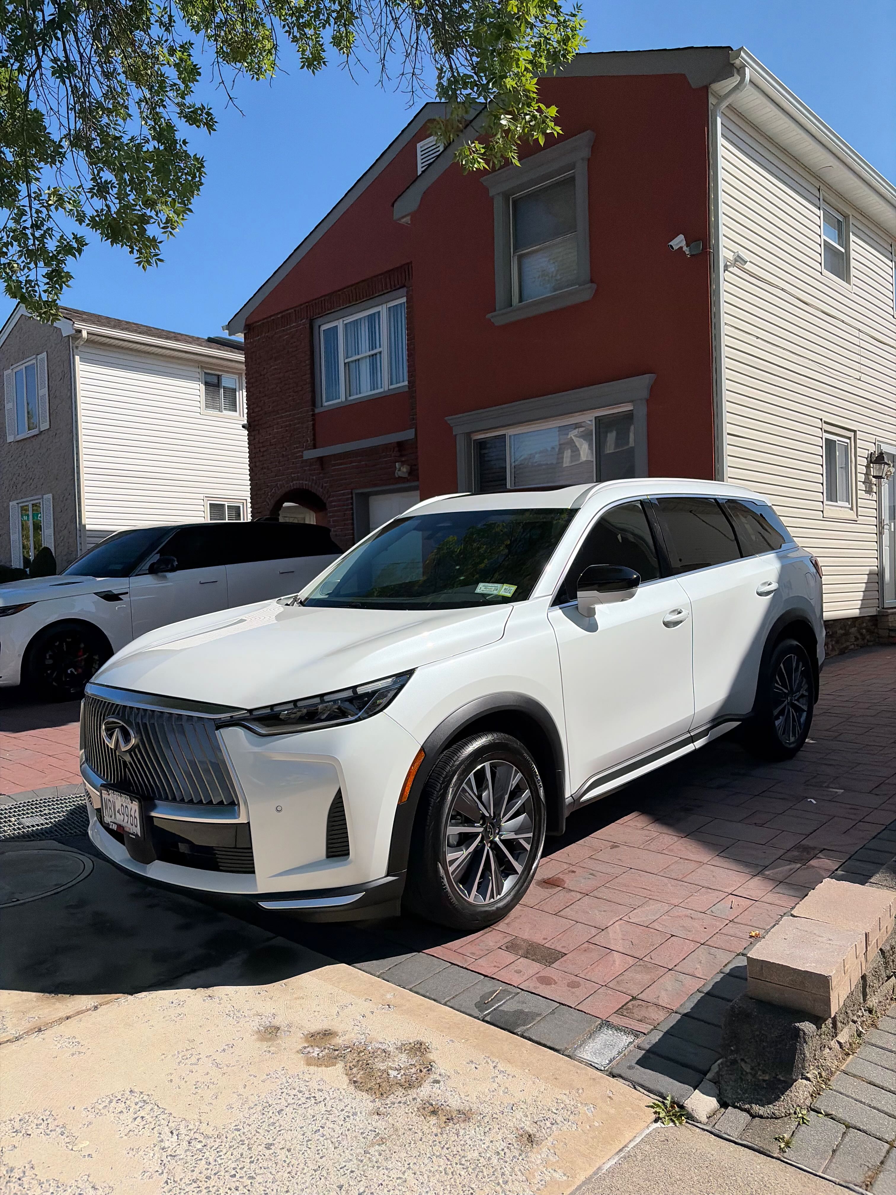 Infiniti QX60 Luxury SUV