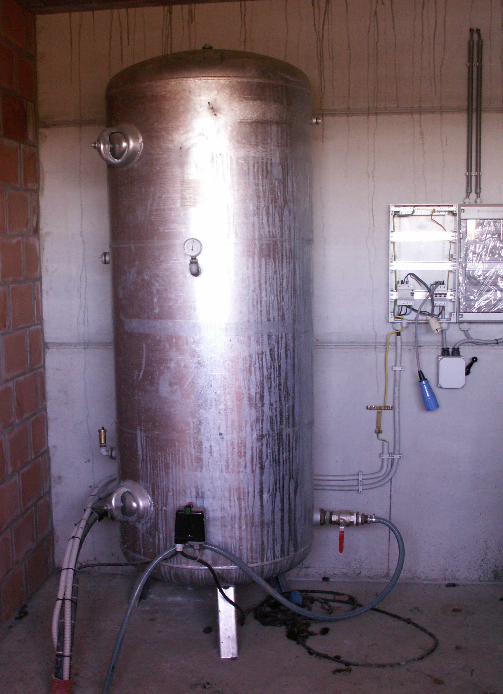 Well water pressure tank that can cause low water pressure when waterlogged or undercharged in Idaho Falls, ID