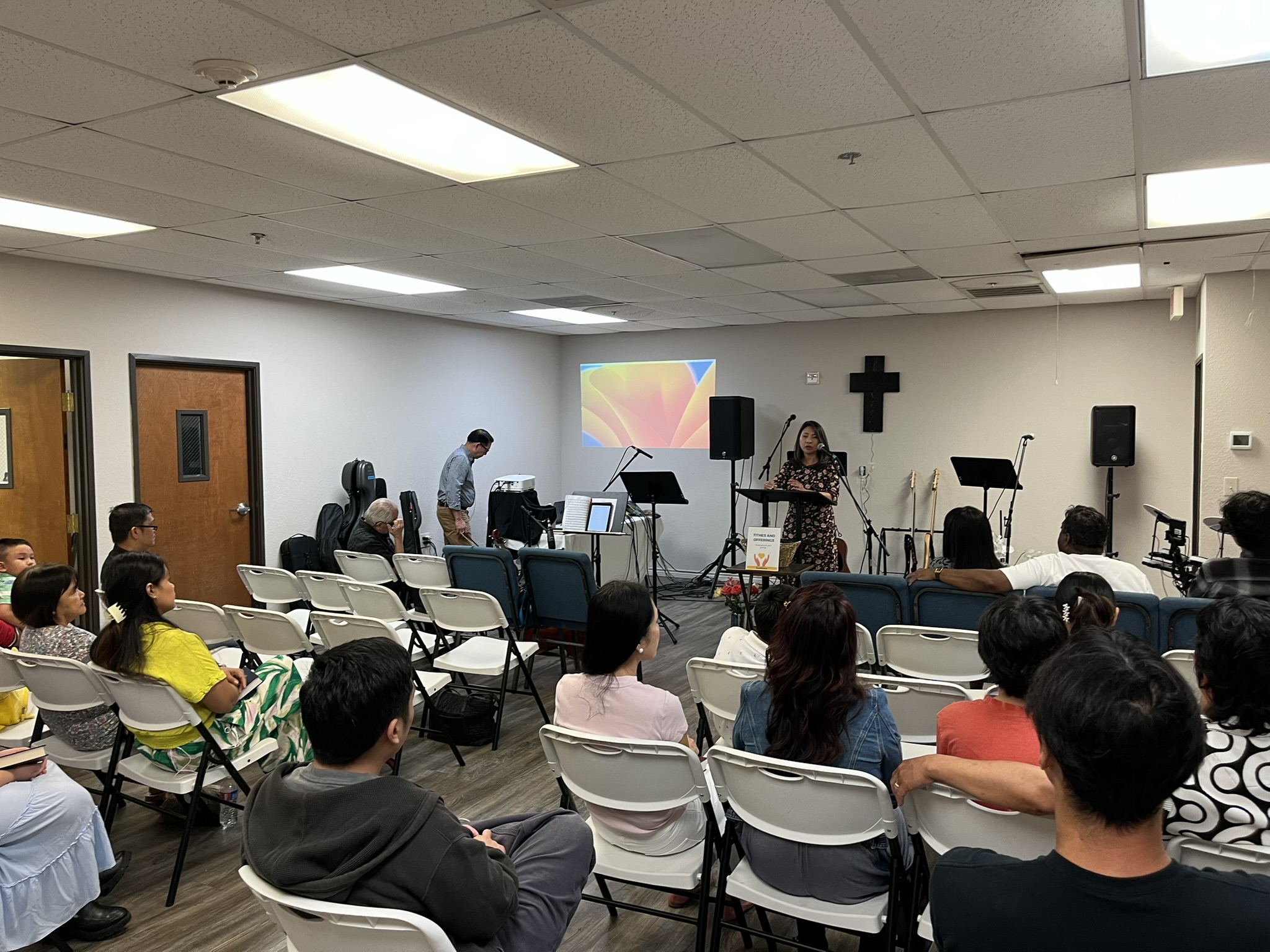 Church congregation gathering to learn about Peak STEM, May 2025