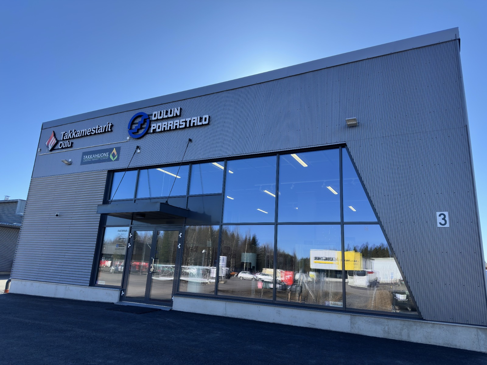 Oulun Porrastalo toimipiste ja showroom, Moreenikuja 3 Oulu