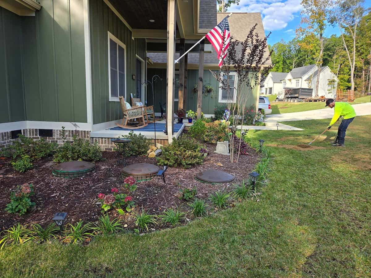Healthy, weed-free fertilized lawn in Chattanooga, TN