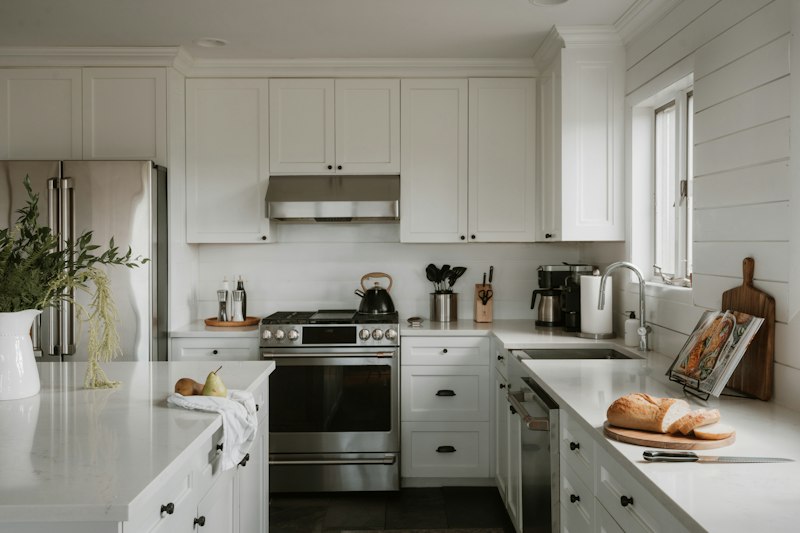 Spotless turnkey move-in ready apartment kitchen and sparkling countertops
