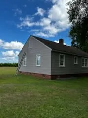 Two-Story Gable Siding & Ladder Work