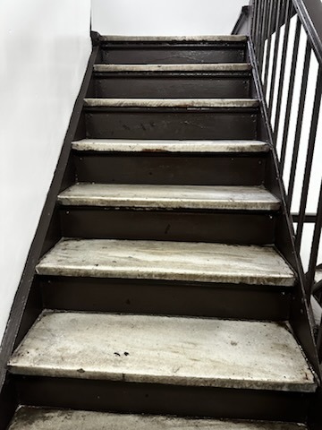 Vintage Marble Stair Tread Deep Scrub & Edge Detailing