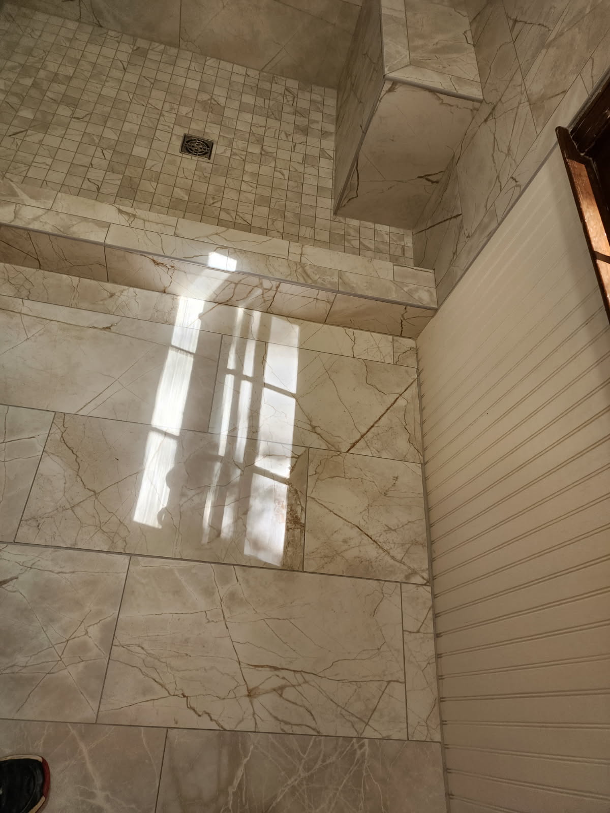 Tile Flooring & Tile Repairs by RC Builders and Home Remodeling