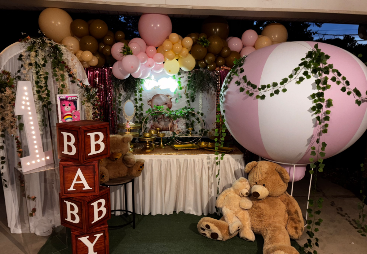Teddy Bear 1st Birthday Setup centerpiece decor by Vibrant Affairs LLC