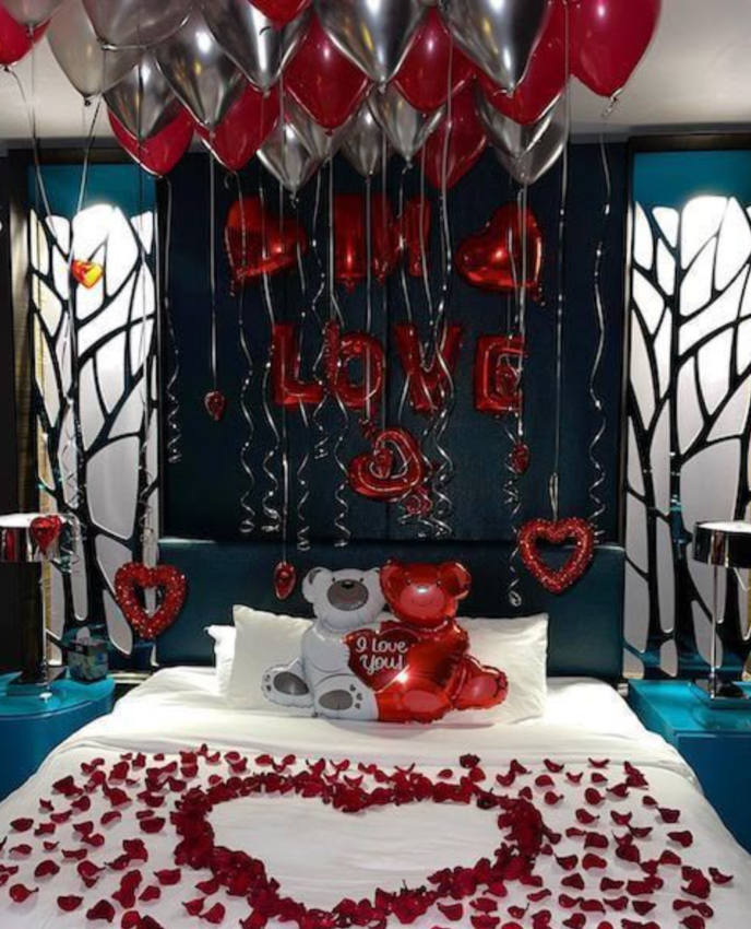 Intimate Heart & Balloon Suite centerpiece decor by Vibrant Affairs LLC