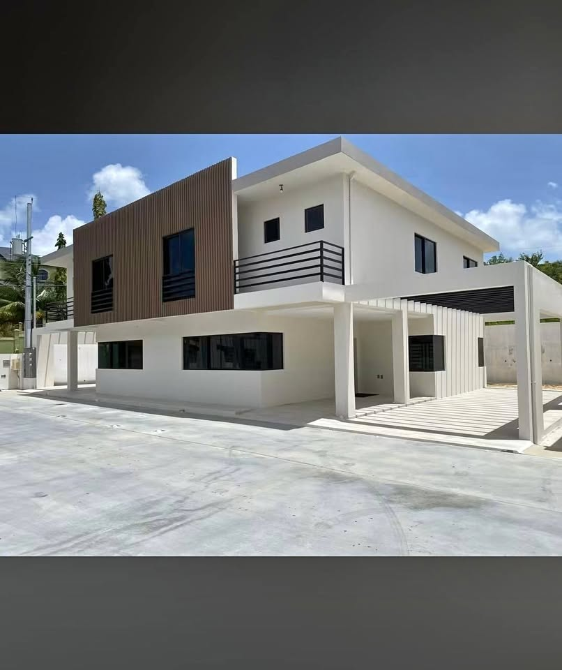 The Residences at Renn: Contemporary 3 Bed Duplexes in Gated Palmiste