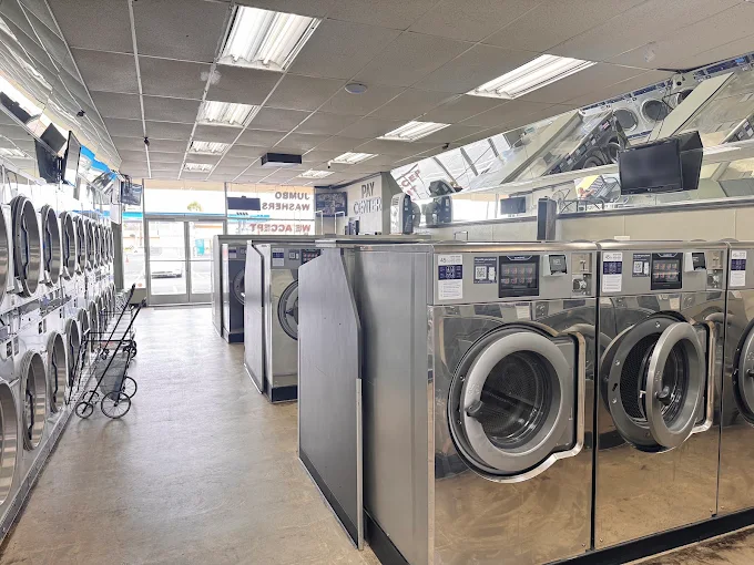 Very Good Laundry facility photo 1