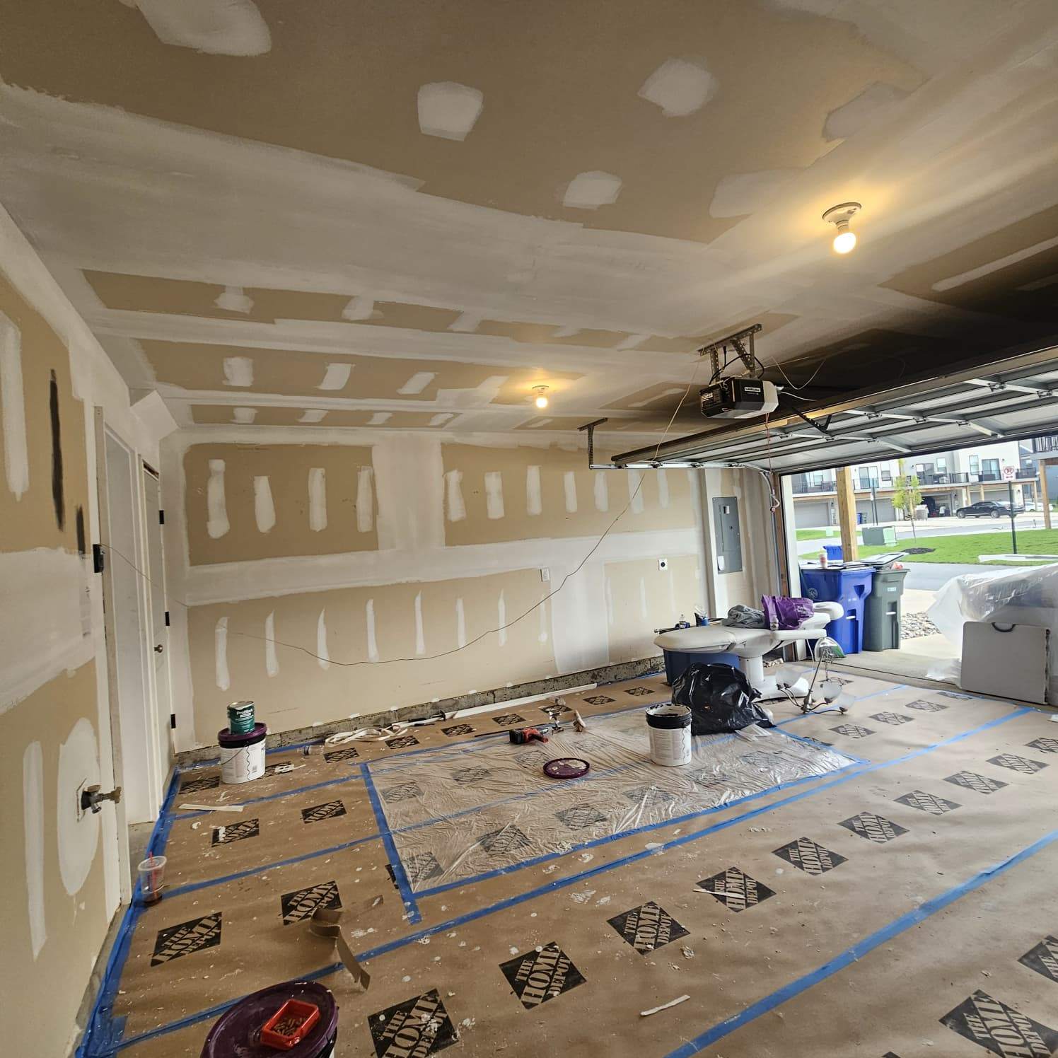Full Garage Drywall Hanging & Multi-Coat Taping