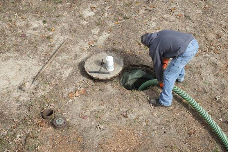 Septic Tank Pumping in Gulfport residential neighborhood