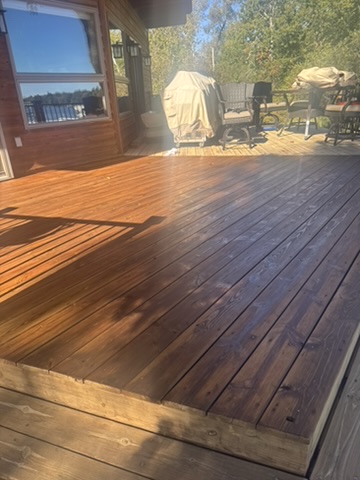 Walnut Deck Stain & Restoration