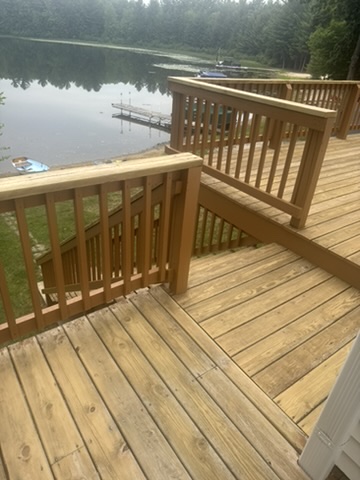 Lakefront Deck & Railing Remodel