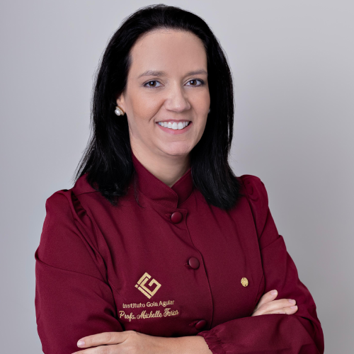 Dra. Michele de Paula Farias