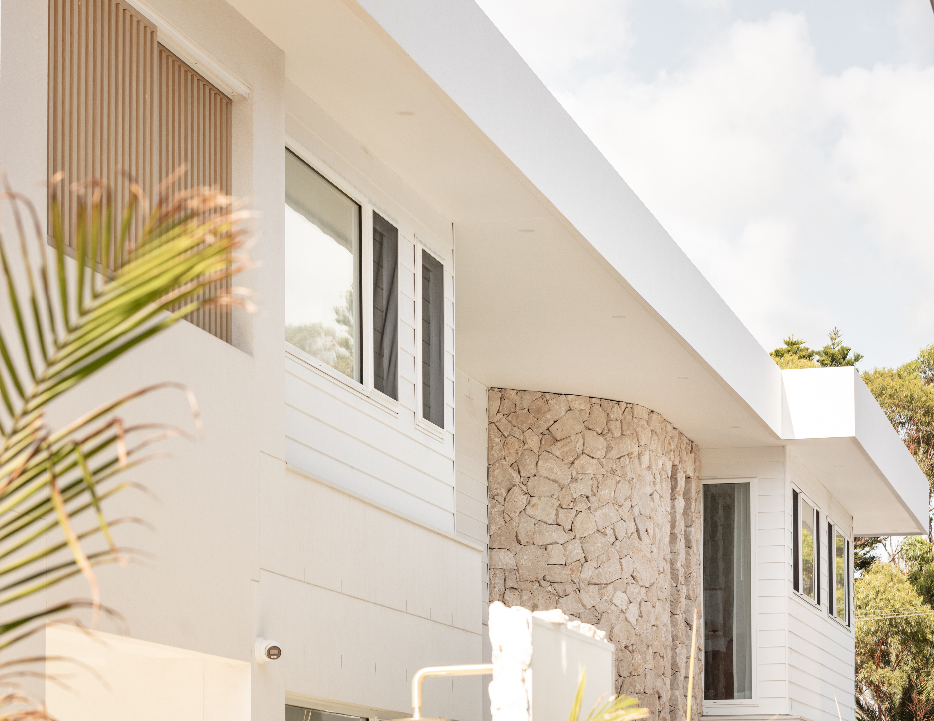 Quality horizontal cladding installation and window detailing